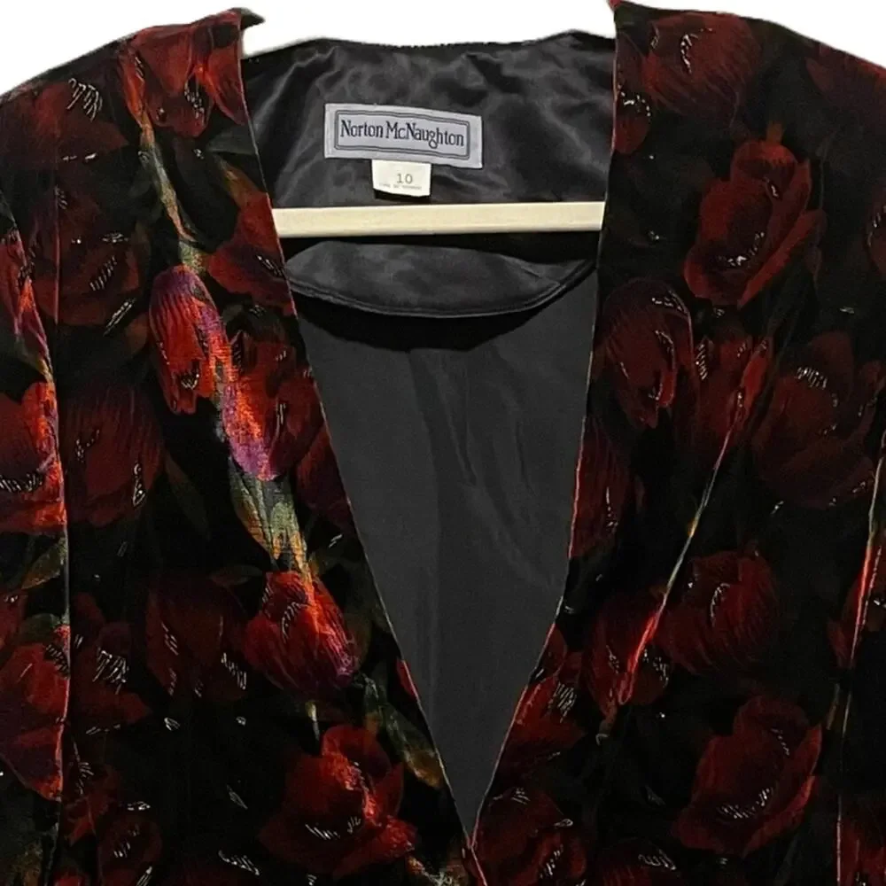 Norton McNaughton Velvet‎ Tulip Blazer